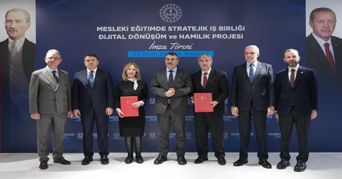 Bakan Tekin, Kütahya’da Mesleki Eğitim Projesinin İmza Törenine Katıldı
