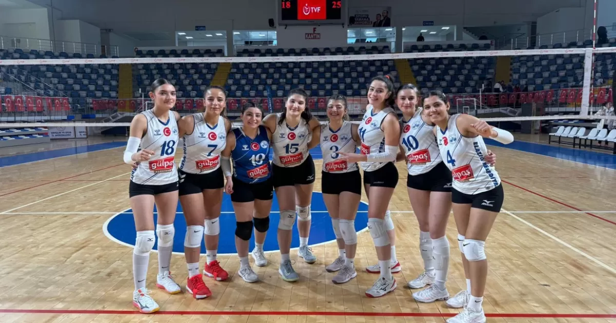 Elazığ Belediyespor Kadın Voleybol Takımı, Play-Off Yolunda Evinde Malatya Ekibini Ağırlıyor