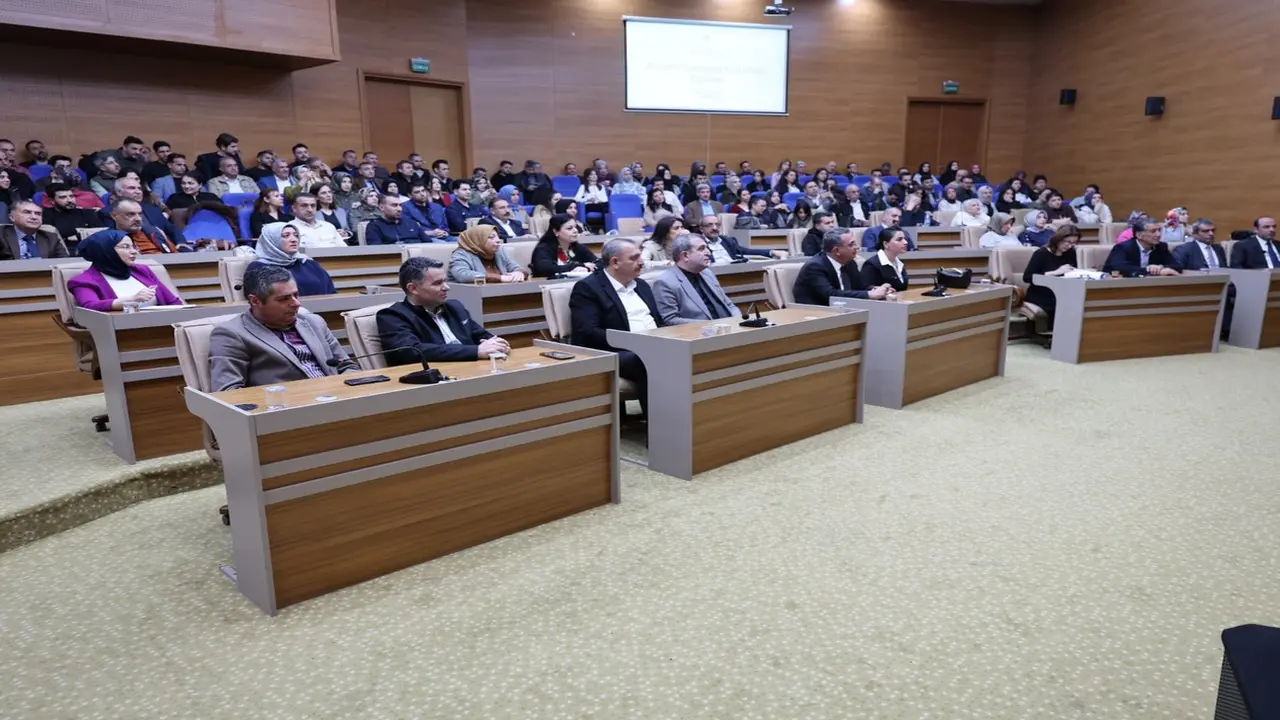 Elazığ İl Özel İdaresi’nde Resmi Yazışma Eğitimi Düzenlendi