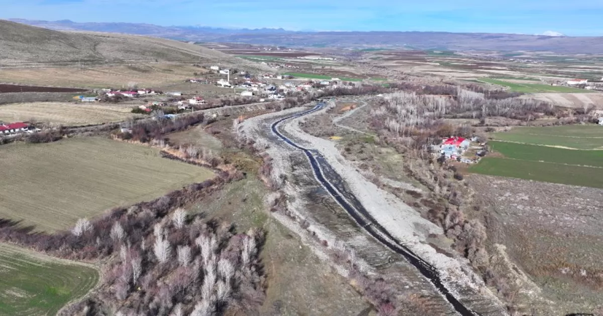 Elazığ Karakoçan Kuşçu Köyü Deresi Islah Çalışmaları Tamamlandı