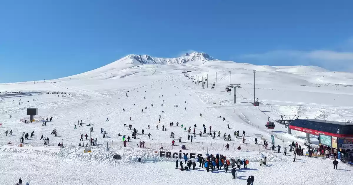 Erciyes Kayak Merkezi 2025-2026 Sezonunda Ziyaretçi Rekoru Kırdı