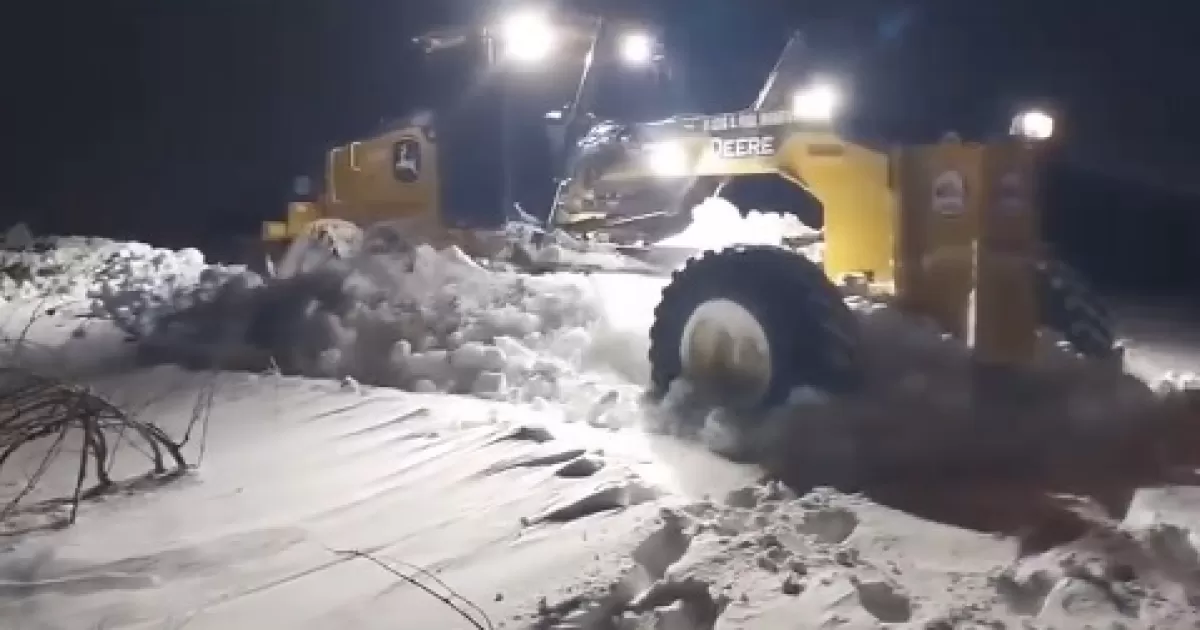 Karla Kapalı Köy Yolları Ulaşıma Açıldı