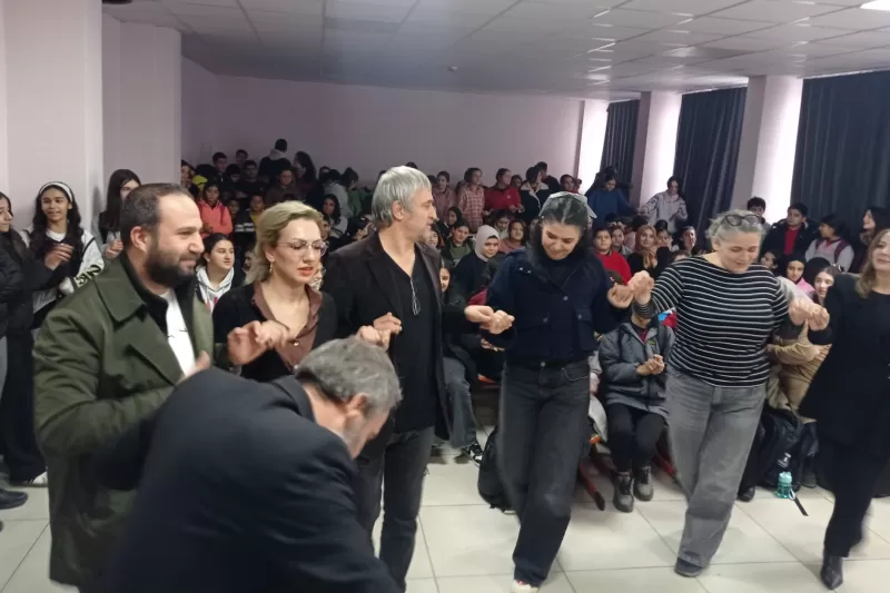 Mardin'de LGS öğrencilerine moral konseri