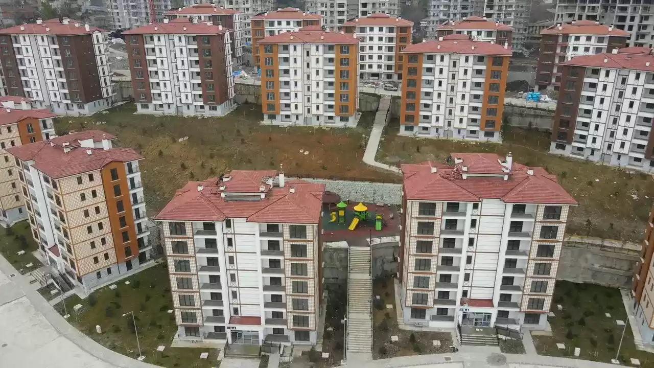 Rize Yağlıtaş 1. Etap Kentsel Dönüşüm Konutları Teslim Edildi